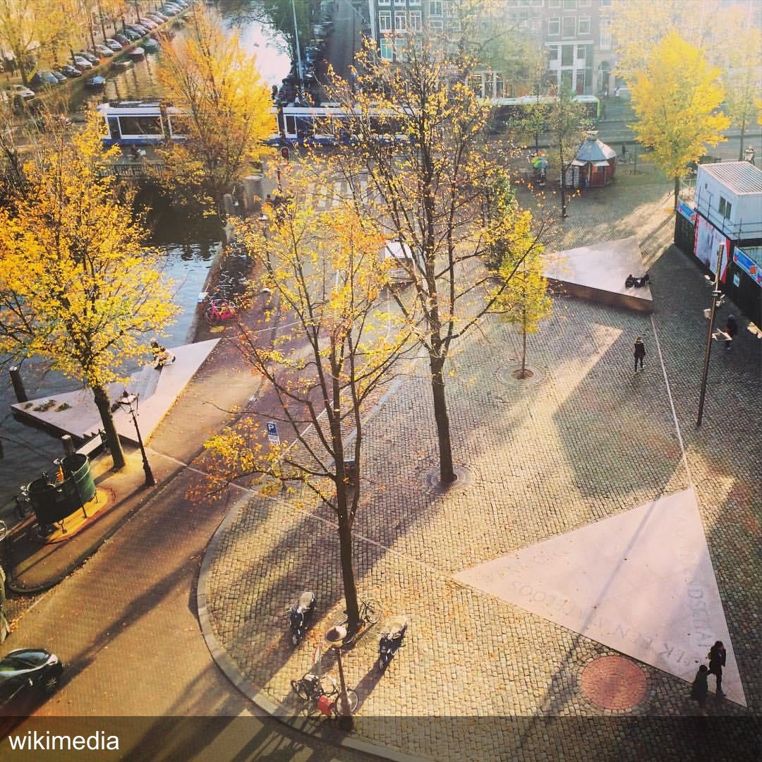 Audiotour Memorial paths Amsterdam in Amsterdam