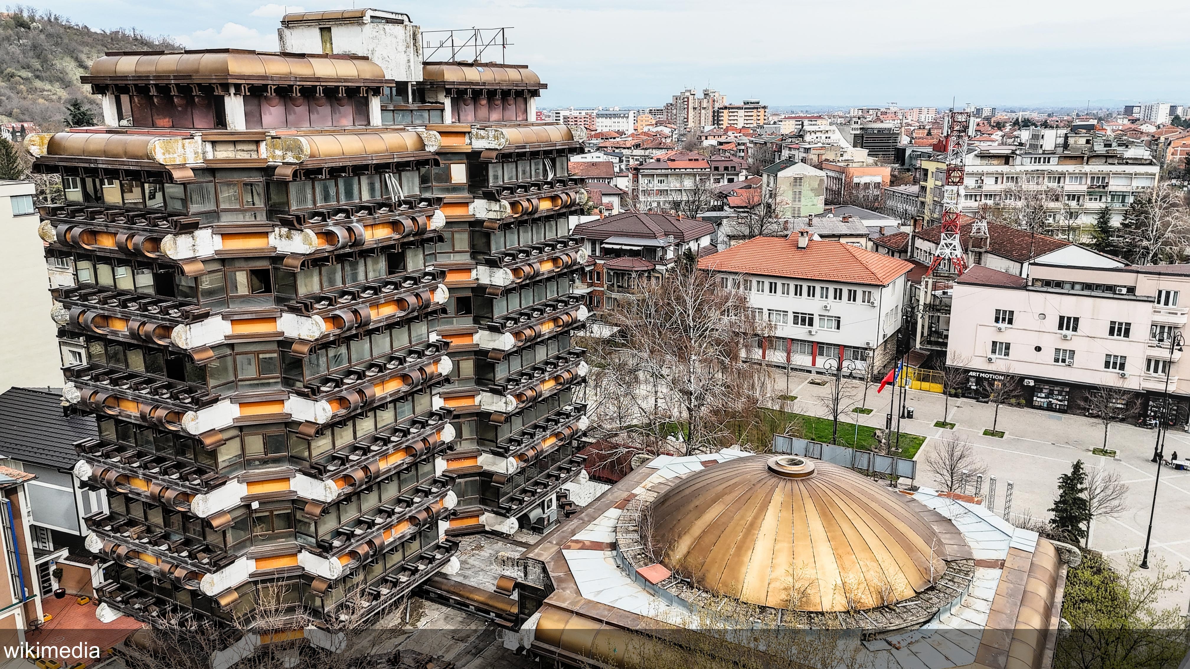 Audiotour Pejë Highlights Tour Local in Pejë