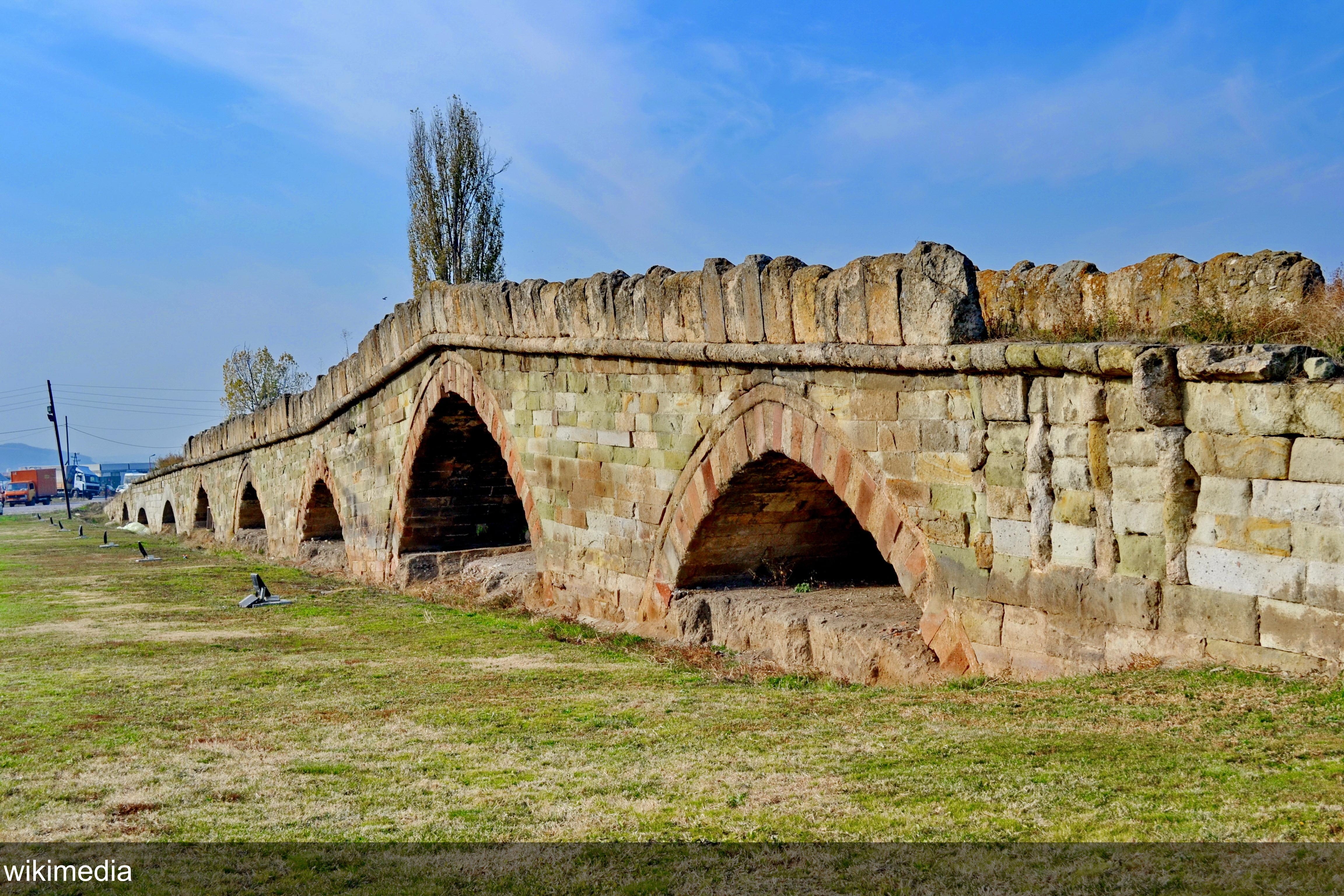 Audiotour Vushtrri Highlights Regional Tour in Vushtrri